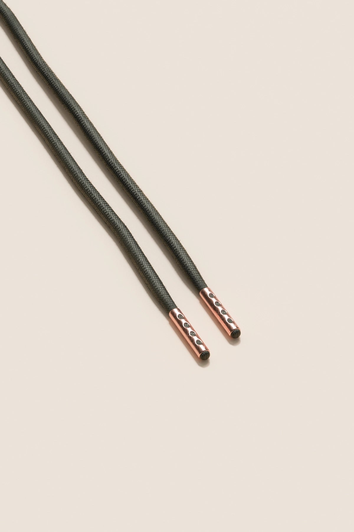 Senkels Night Grey 4mm Round Waxed Shoelaces with Rose Gold Aglets