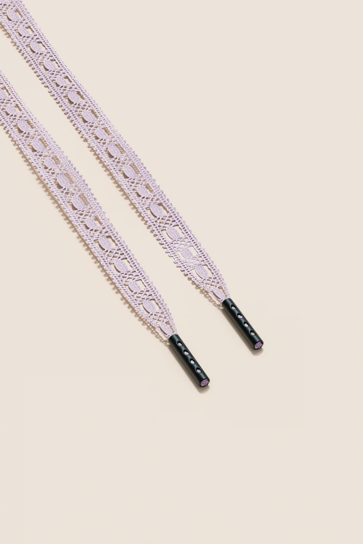 Senkels Pastel Pink Crochet Shoelaces with Black Matte Aglets