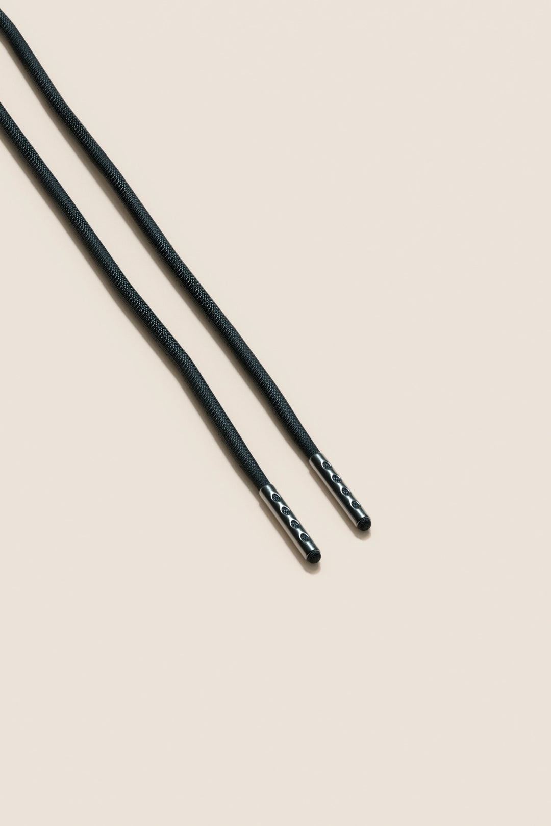 Senkels Black 2.5mm Round Waxed Shoelaces with Black Nickel Aglets