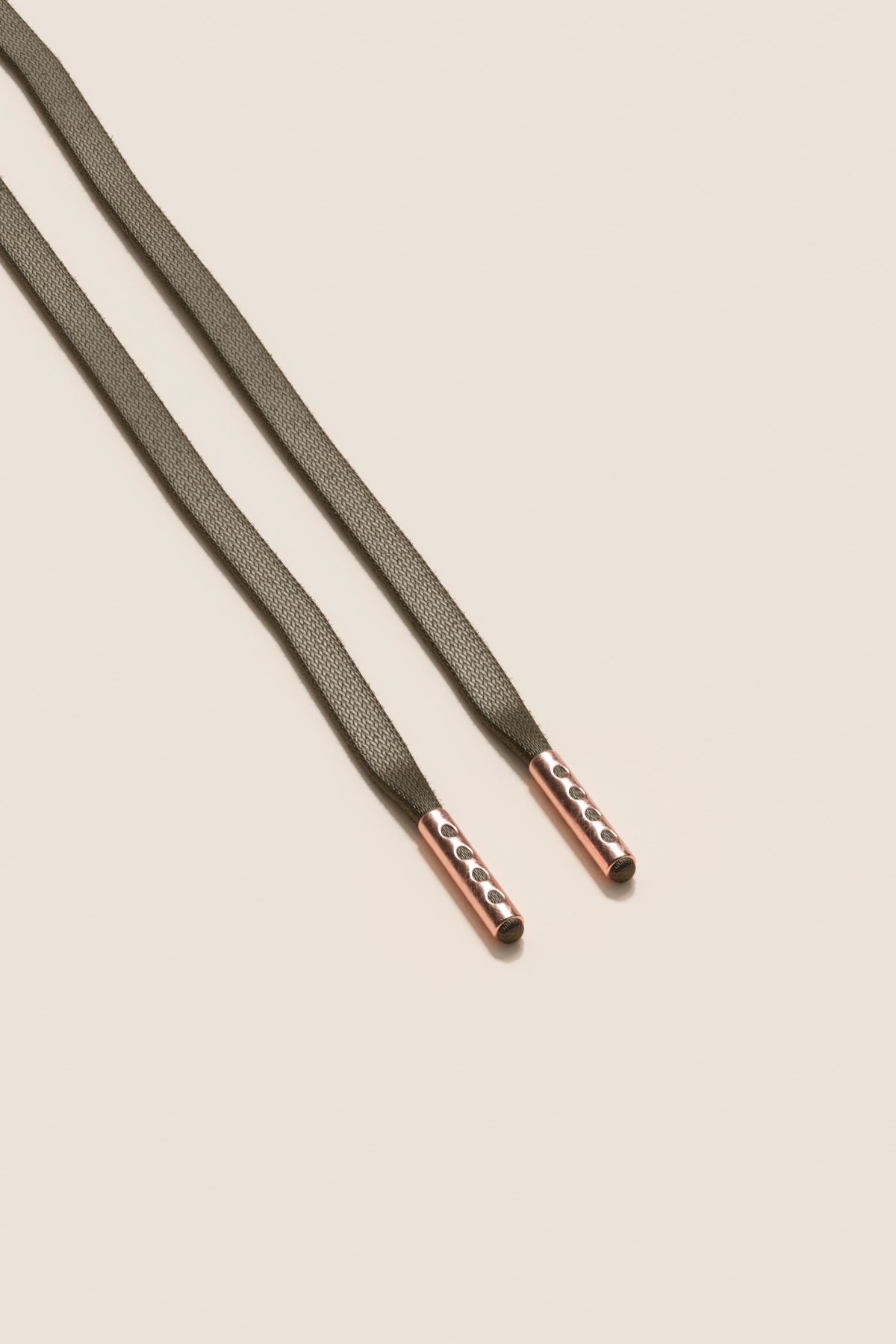 Senkels Mauve Grey  3mm Flat Waxed Shoelaces with Rose Gold Aglets